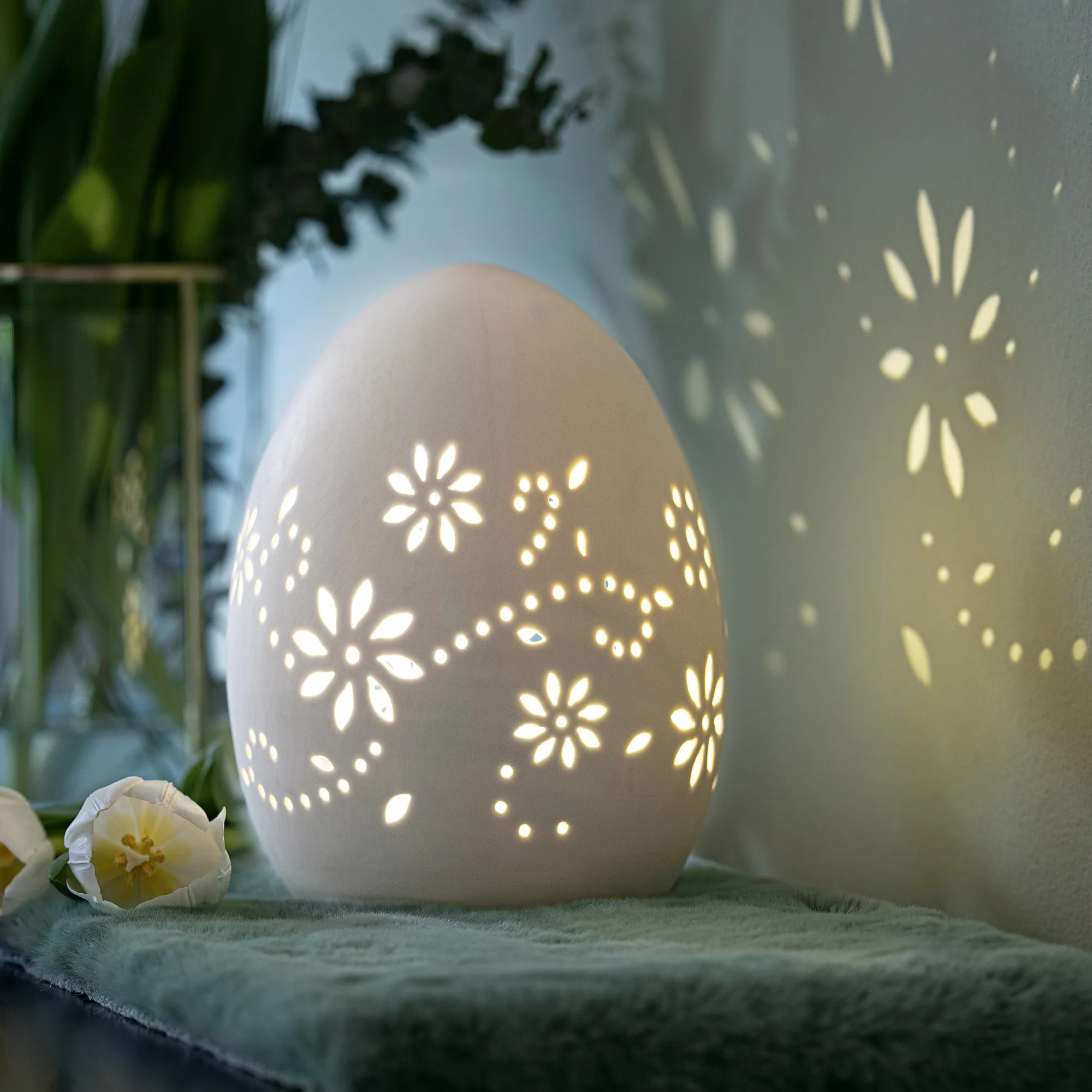 LED-Ei "Blüten"  im Frank Flechtwaren Online Shop kaufen