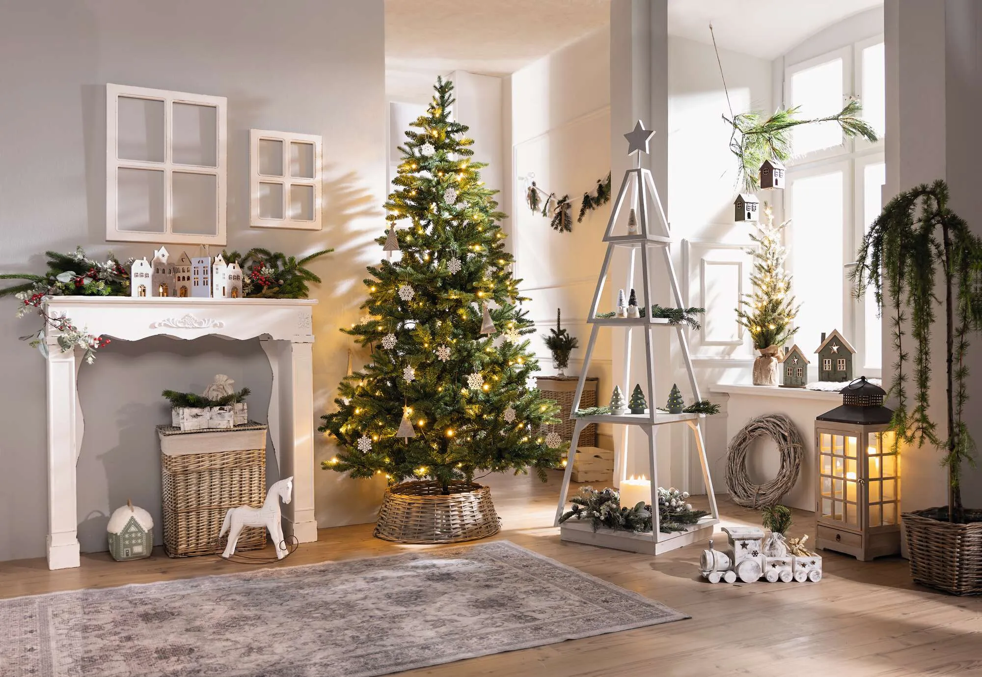 Dekozug "Shabby-White"  im Frank Flechtwaren Online Shop für Weihnachtliche Dekofiguren kaufen