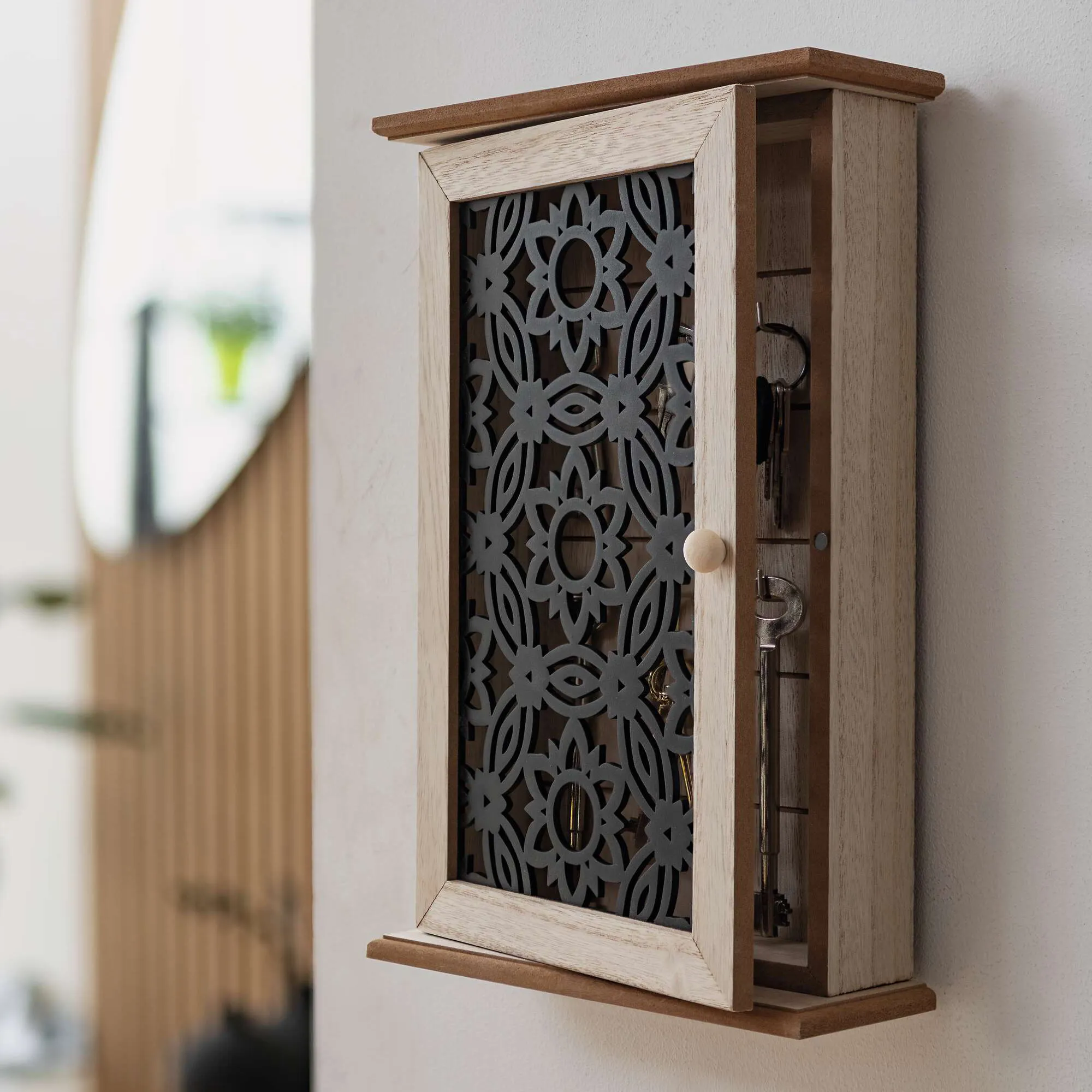 Schlüsselbox "Black Flowers"  im Frank Flechtwaren Online Shop kaufen