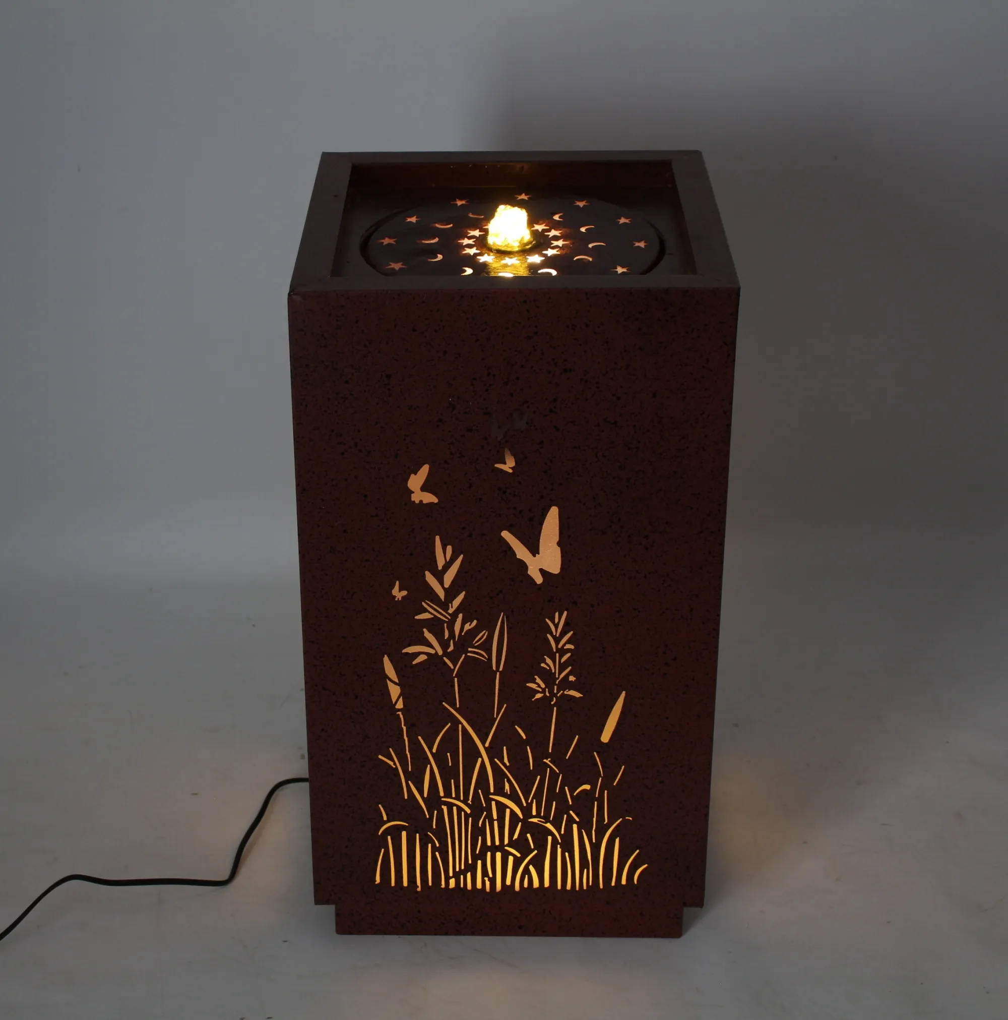 LED-Brunnen "Blumenwiese"  im Frank Flechtwaren Online Shop für Rostdeko für Ihren Garten kaufen