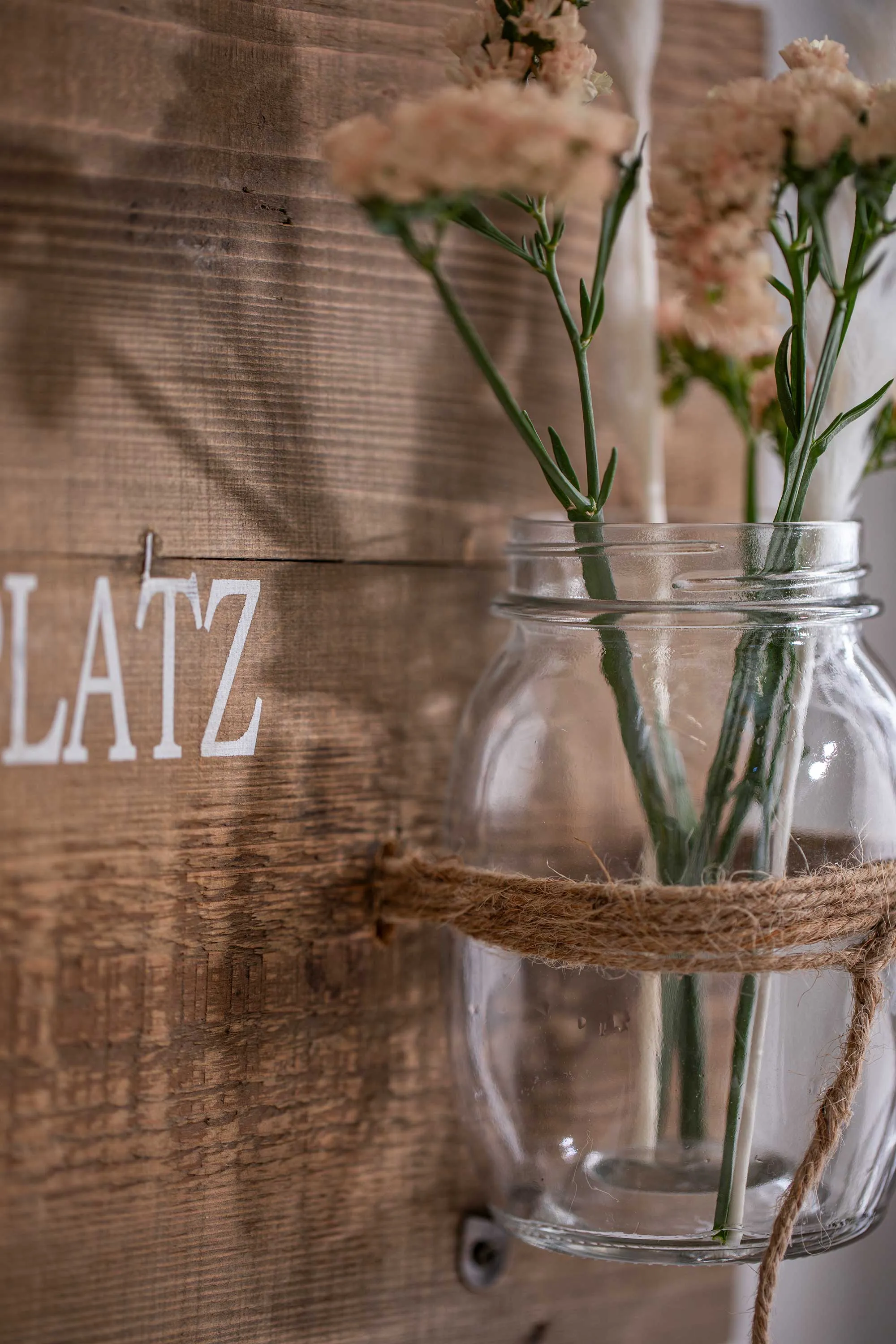 Schild "Lieblingsplatz"  im Frank Flechtwaren Online Shop für Dekohänger kaufen