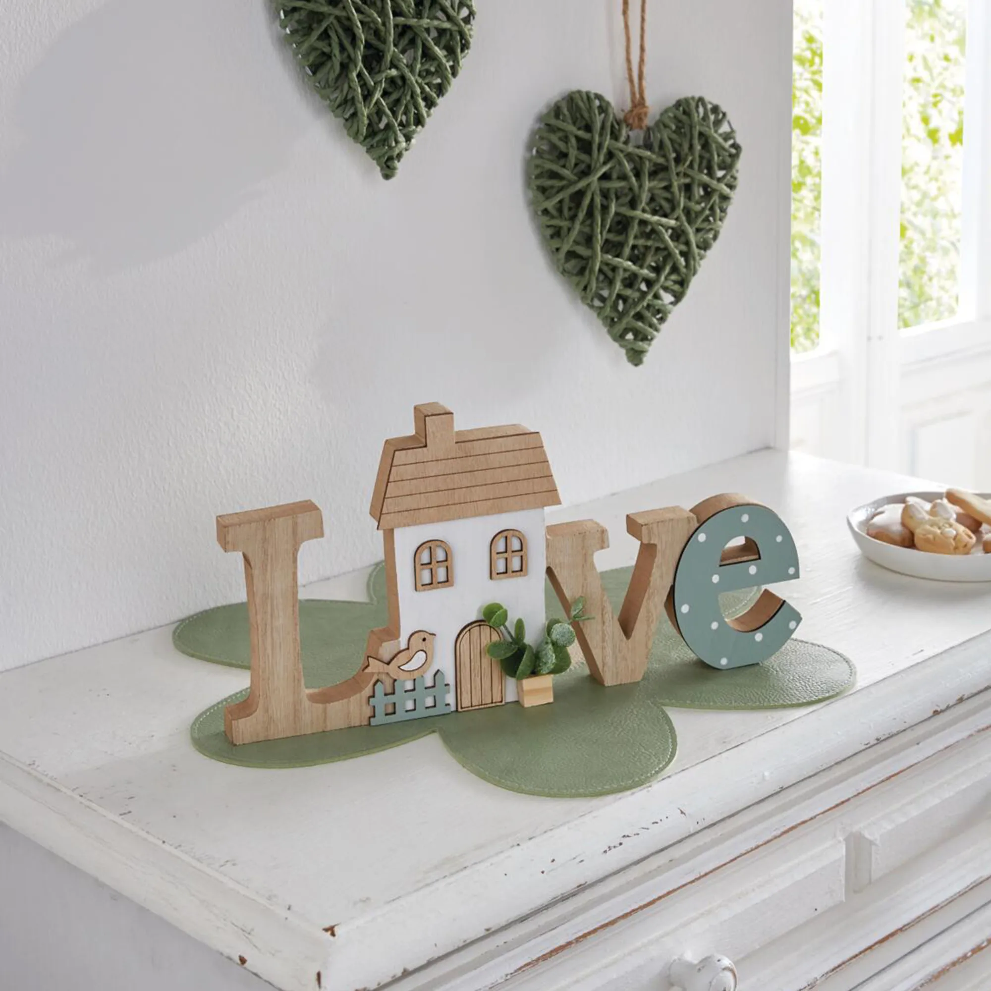 Schriftzug "Love mit Häuschen"  im Frank Flechtwaren Online Shop kaufen