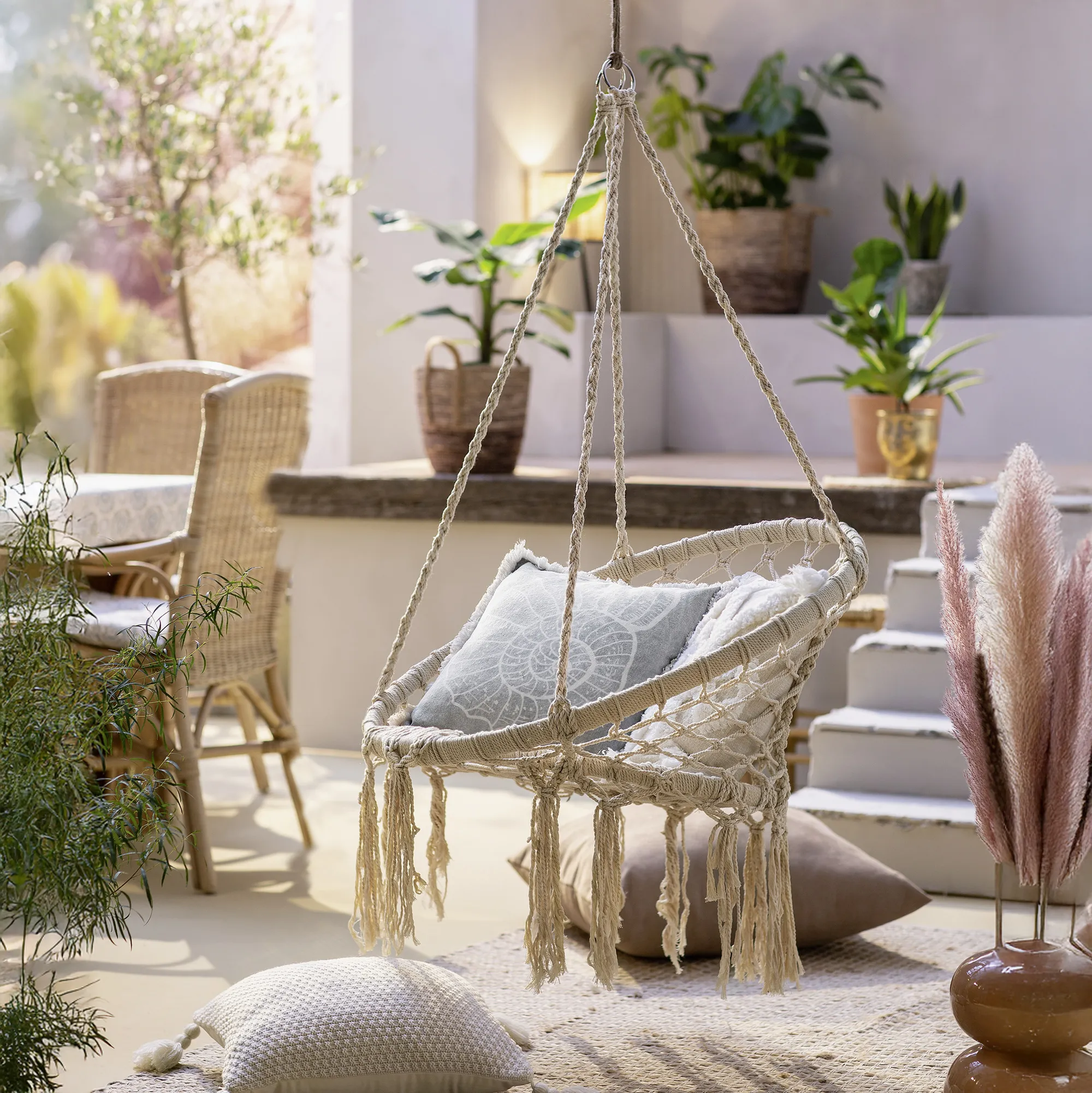 Hängesessel "Lightly"  im Frank Flechtwaren Online Shop für Urlaubsfeeling kaufen