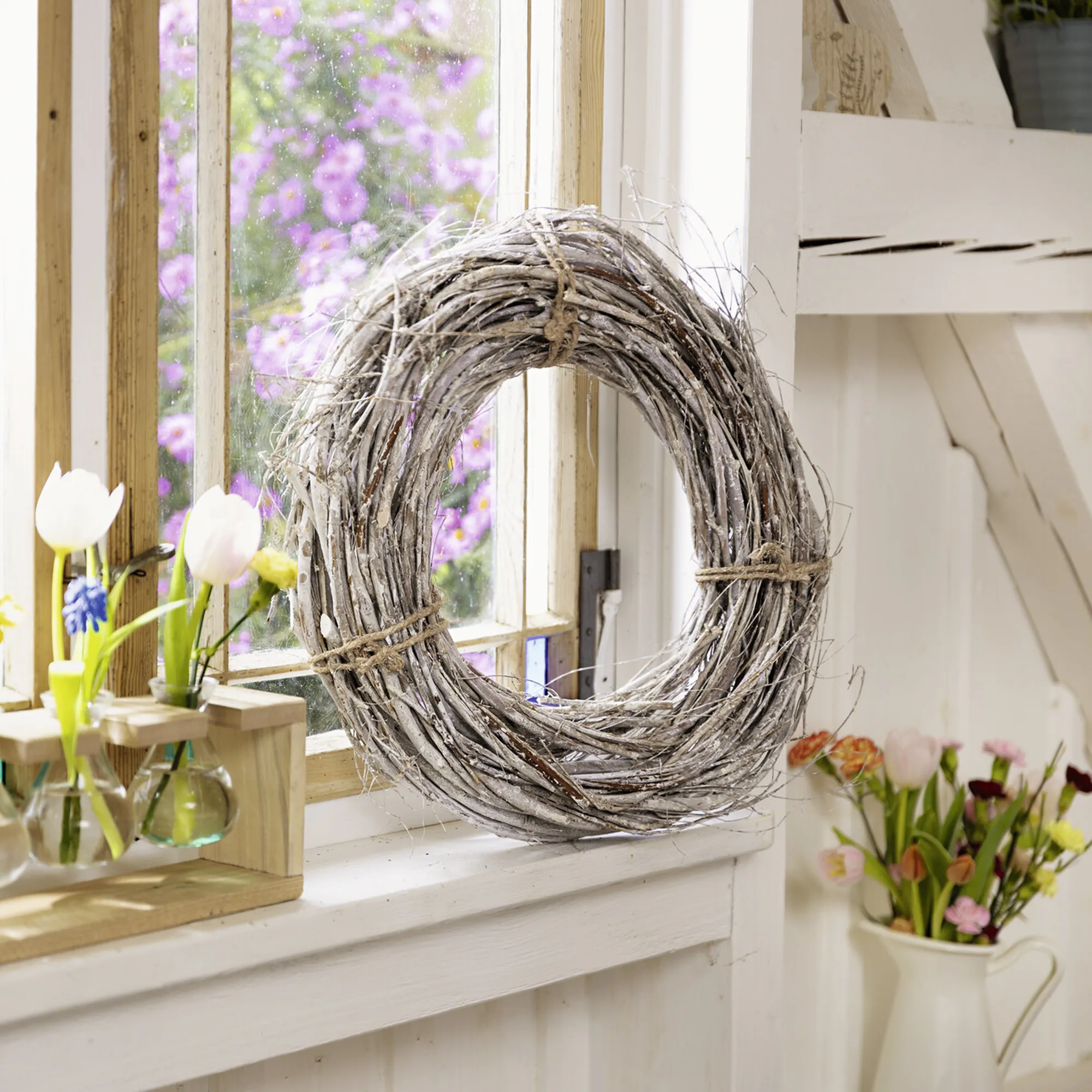 Reisigkranz "White Charme"  im Frank Flechtwaren Online Shop für Shabby Chic kaufen