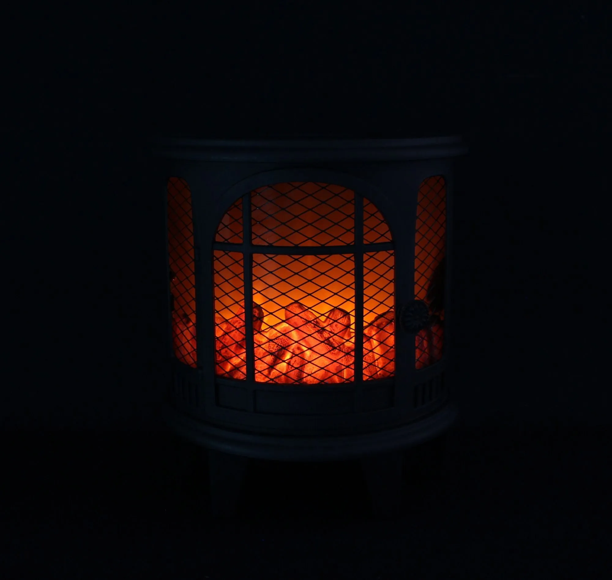 LED-Kaminofen "Flammeneffekt"  im Frank Flechtwaren Online Shop für Weihnachtliches Chalet kaufen