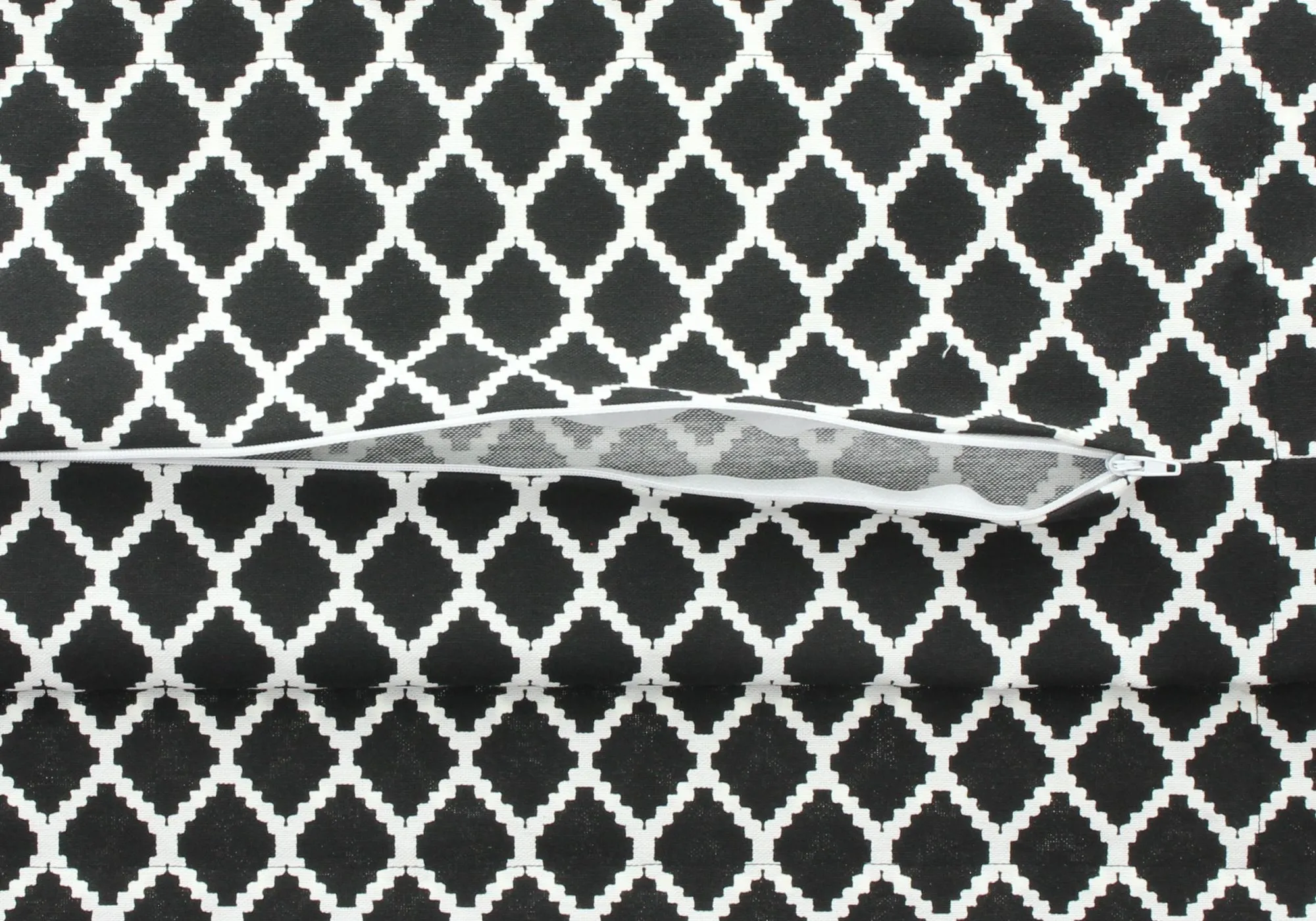Kissenhülle "Black &amp; White"  im Frank Flechtwaren Online Shop für Outdoor-Kissen &amp; Kissenhüllen kaufen