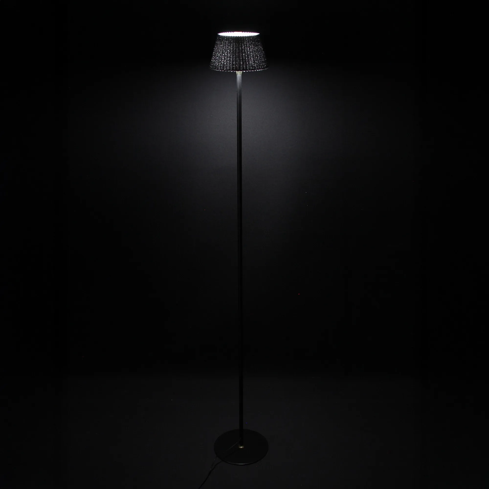 LED-Stehleuchte "Elegance"  im Frank Flechtwaren Online Shop für LED-Lampen kaufen