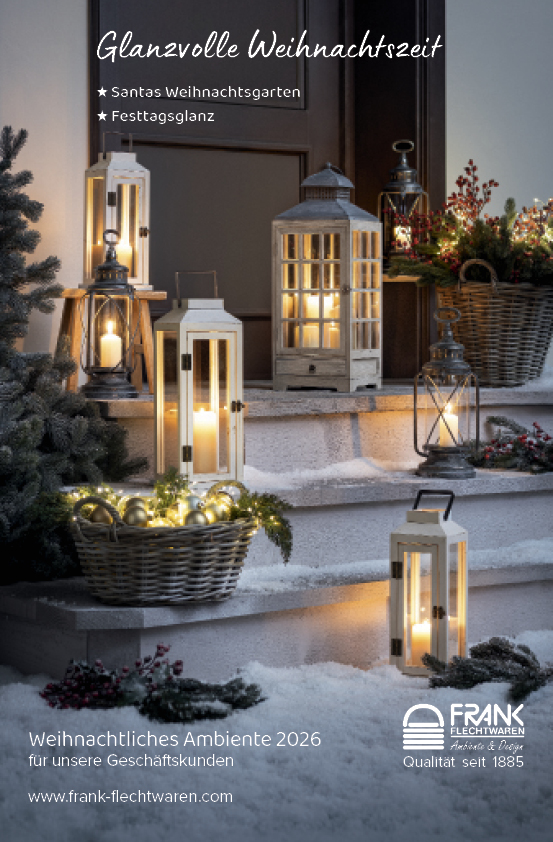 Katalog Weihnachtliches Ambiente 2026 für Geschäftskunden mit verschneiter Weihnachtsdekoration, leuchtenden Laternen, Flechtkörben, Tannengrün und Christbaumkugeln