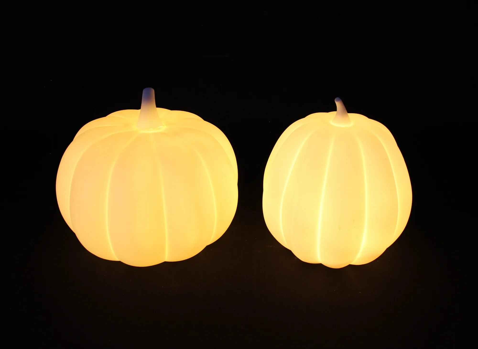 LED-Kürbis "White", 2er Set  im Frank Flechtwaren Online Shop für Dekokürbisse kaufen