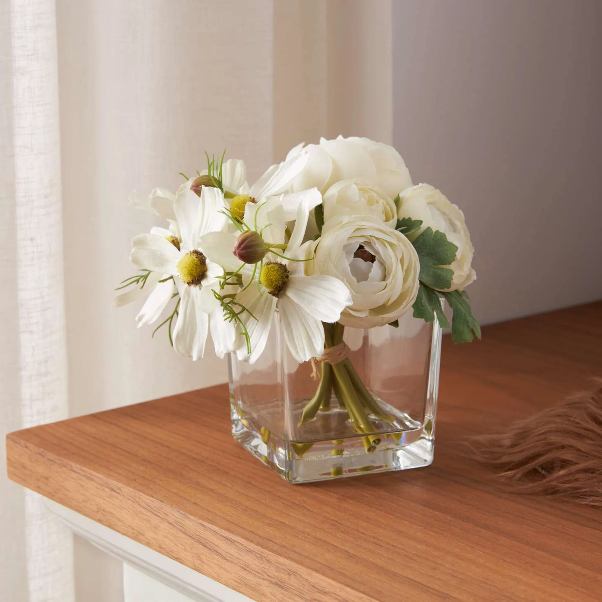 Dekovase "Weiße Blüten"  im Frank Flechtwaren Online Shop kaufen