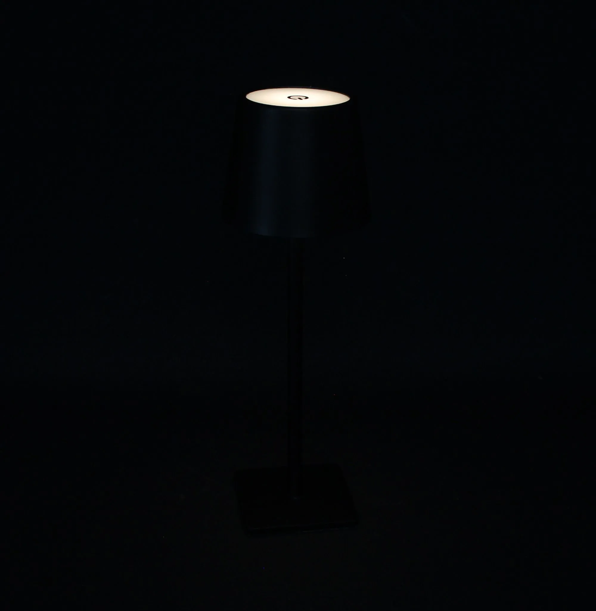 LED-Tischlampe "Black Touch"  im Frank Flechtwaren Online Shop für LED-Beleuchtung kaufen