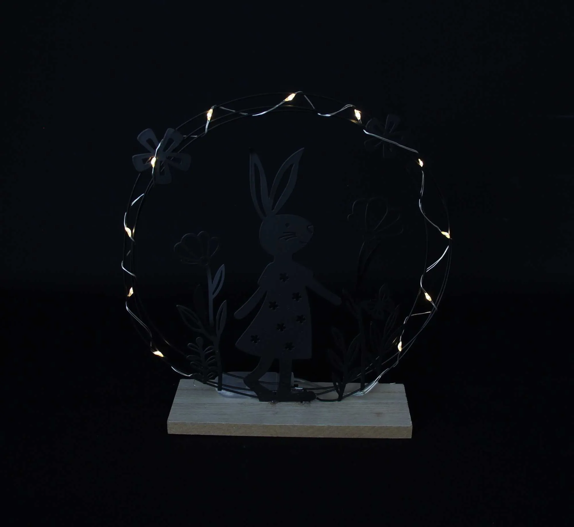 LED-Ring "Häschen mit Blumen"  im Frank Flechtwaren Online Shop für Österliche Dekoringe kaufen
