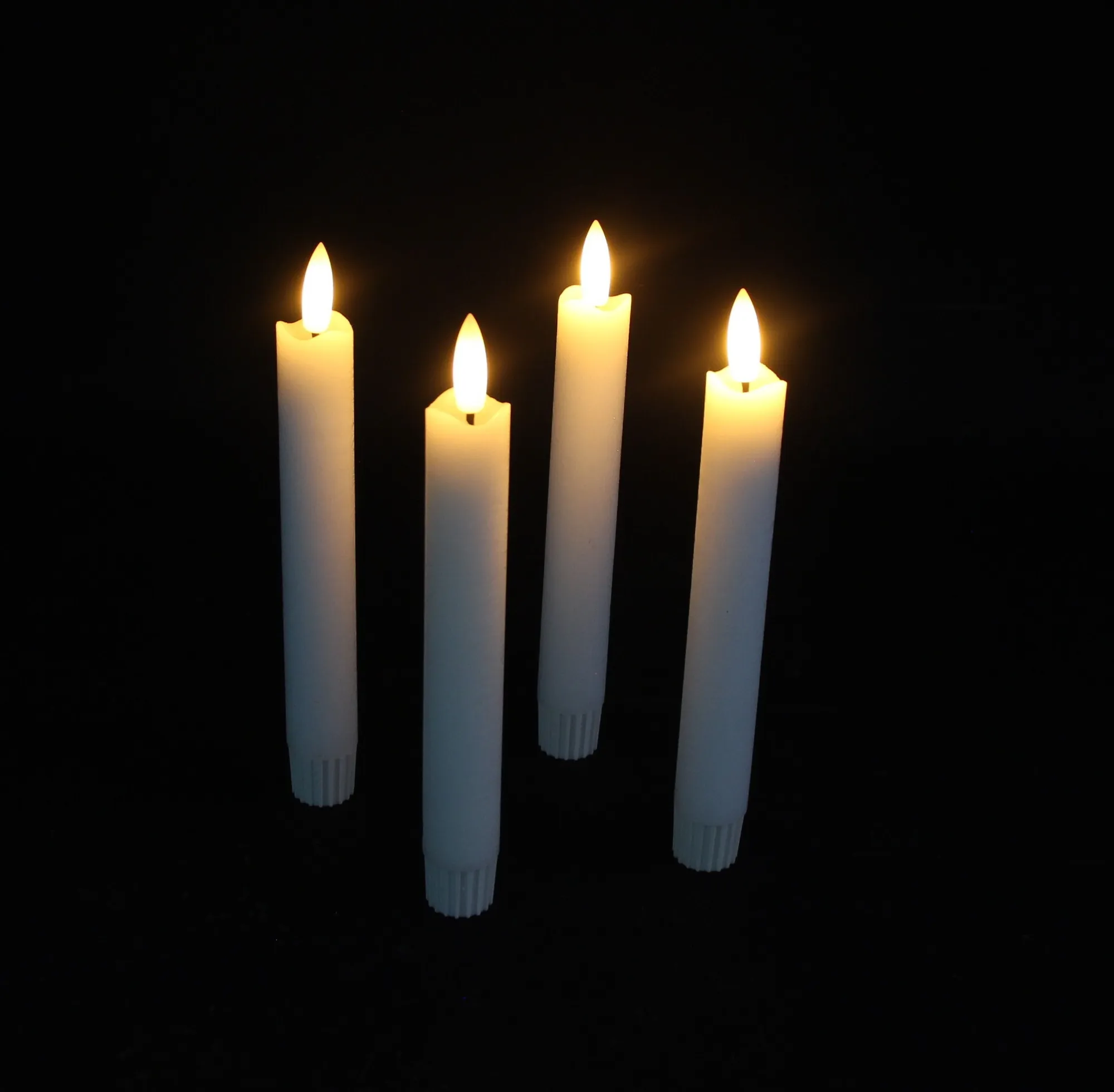 LED-Stabkerze "Classical", 4er Set  im Frank Flechtwaren Online Shop für Gold &amp; Schwarz kaufen