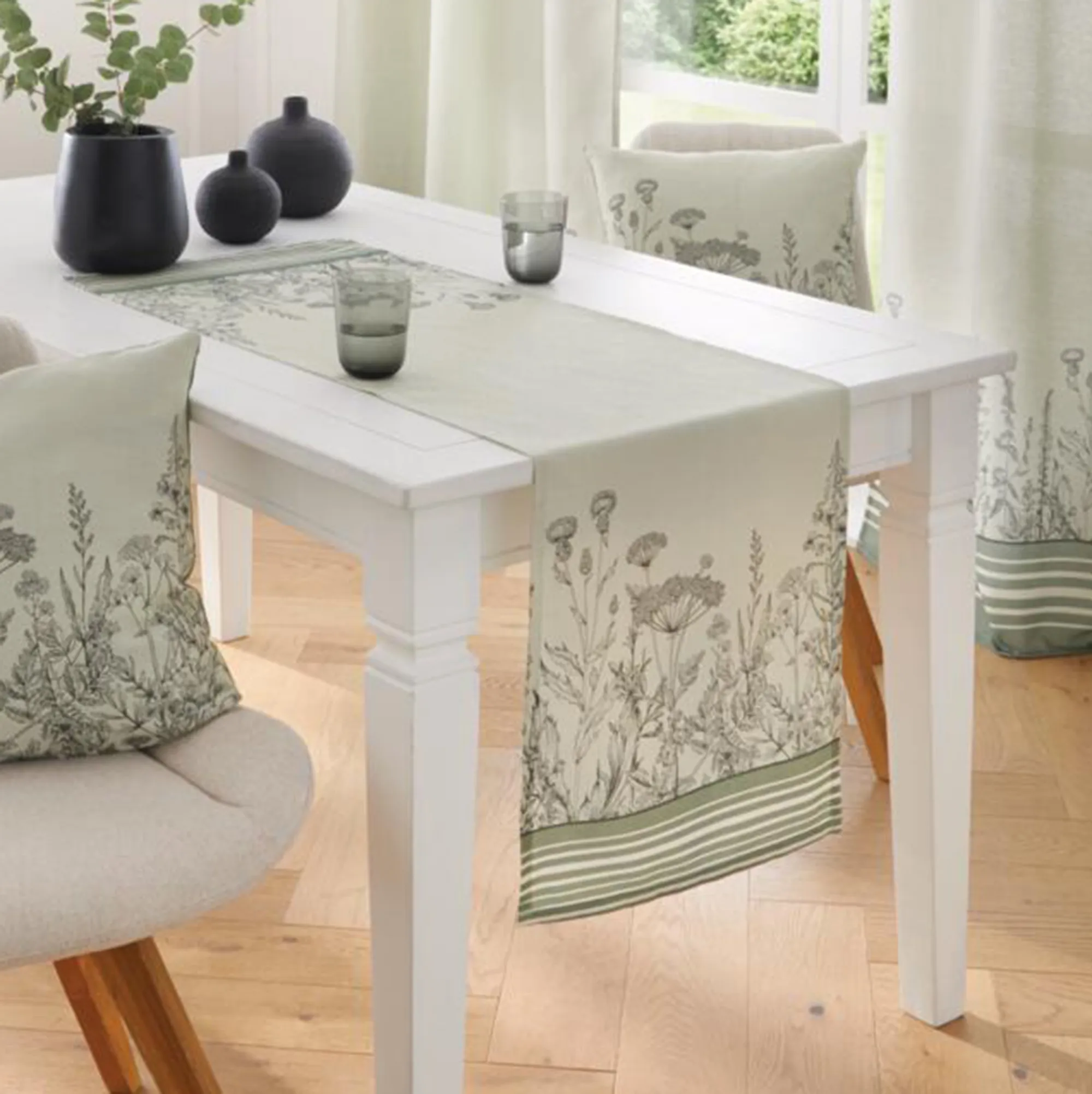 Tischläufer "Wiesenblumen"  im Frank Flechtwaren Online Shop kaufen