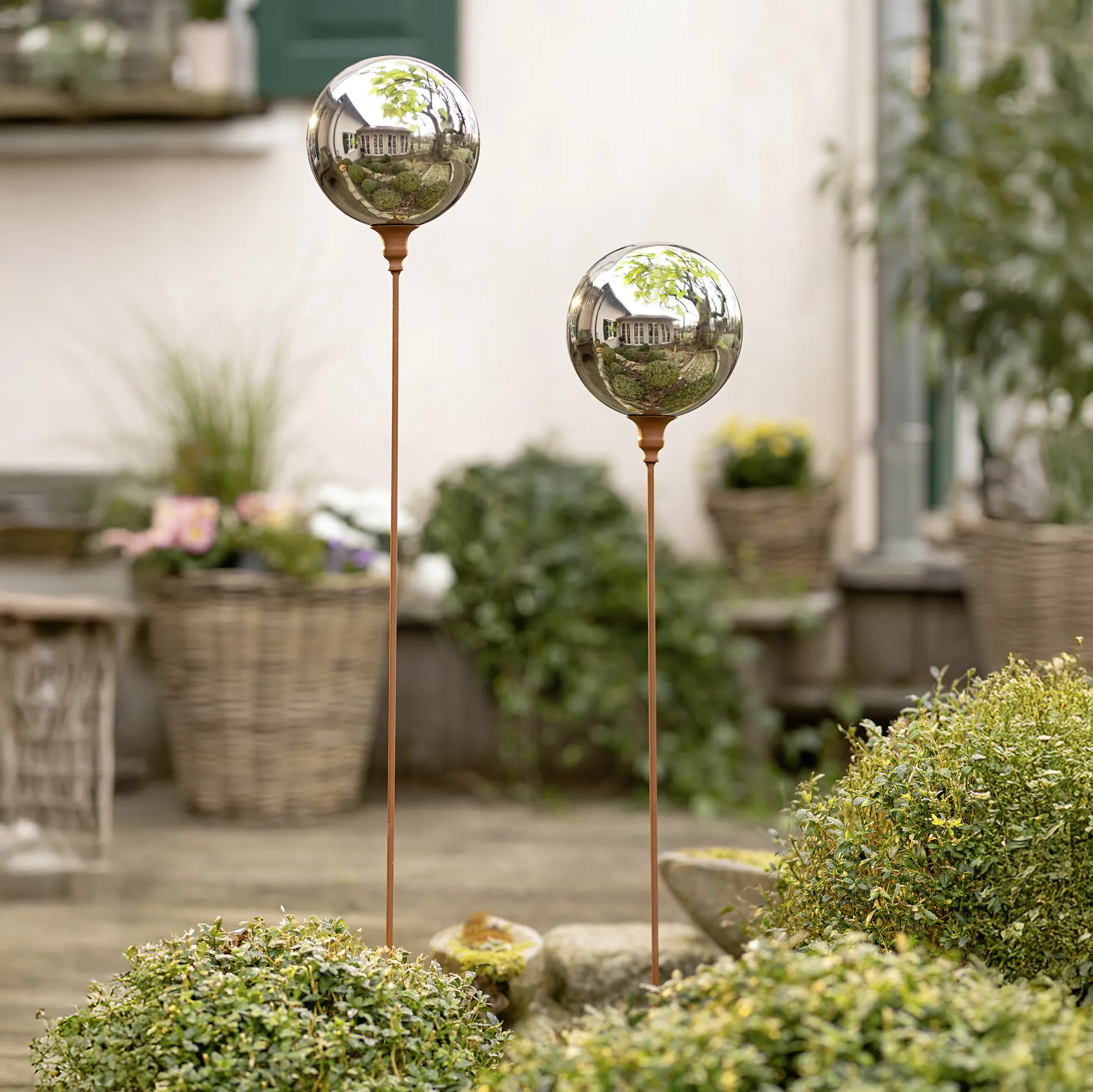 Metallstecker "Kugel"  im Frank Flechtwaren Online Shop für Weihnachtliche Gartenstecker kaufen